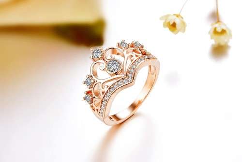 FASCINATING! Tocean Ring With 26 0.75 Carat Simulated Diamonds Size 7 US / N / 17