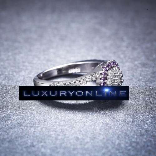 STUNNING! Ring With 1,25ct  Simulated Diamonds And Simulated Purple Diamonds Size 7 US