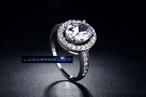 AMAZING! Ring With 32 2,00ct Hand Crafted Simulated Diamonds Size 6; 8 US
