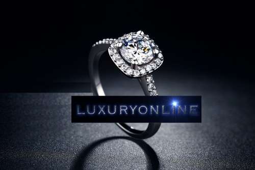 LOVELY! Ring With 27 1,75ct  Hand Crafted Simulated Diamonds Size 8 US
