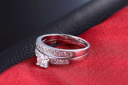 GORGEOUS! Hand Crafted 1,25ct Simulated Diamond Ring Set Size 8; 9 US