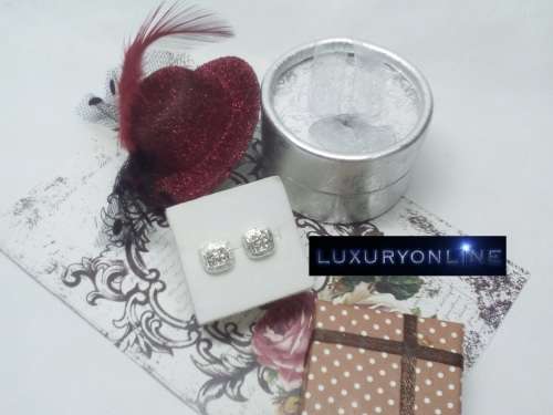 GORGEOUS! Round 1.75 Carat Simulated Diamond Stud Earrings