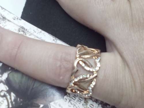 BEAUTIFUL! Ring With 1,25 Carat Simulated Diamonds Size 6; 7; 8 US