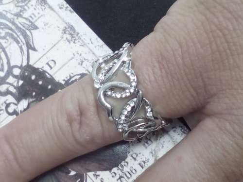 BEAUTIFUL! Ring With 1,25 Carat Simulated Diamonds Size 6; 7; 8 US
