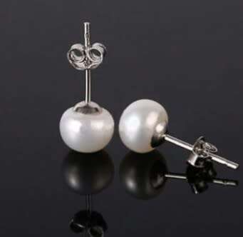 GORGEOUS! Round Simulated Pearl Stud Earrings