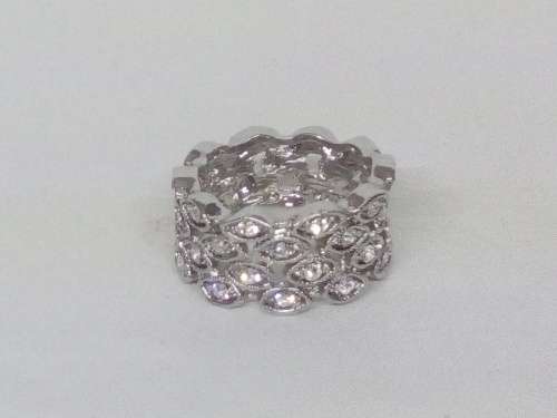 BEAUTIFUL! Ring With 1,25 Carat Simulated  Diamonds Size 7 US / N 17