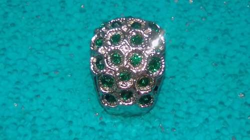 BEAUTIFUL! Ring With Simulated Emeralds 9 US