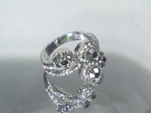 AMAZING! Ring With 1,75 Carat Simulated French Lilac And White Diamonds Size 8; 9; 10 US