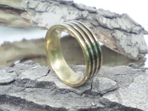 AWESOME! ! 8 mm Black & Gold 100% Titanium Ring Size 12 US