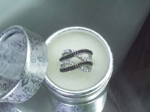 CAPTIVATING! Double Infinity Ring With 0.75 Carat Simulated Diamonds And Black Chain Size 9 US