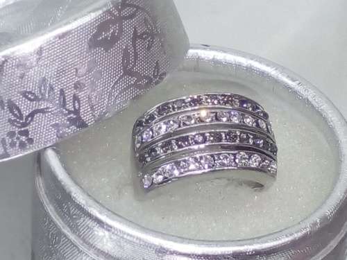 AMAZING! Ring With 1,75 Carat Simulated French Lilac And White Diamonds Size 8; 10 US