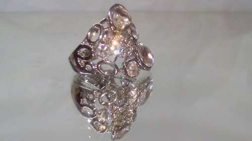 EXQUISITE! Rind With 1,75 Carat Simulated Diamond Size 7 US