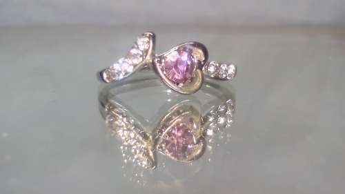 DAZZLING! Heart Shaped Ring With 0.75 Carat Simulated White & Pink Diamonds Size 9 US