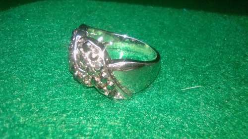 AMAZING! Infinity Ring With 1,75 Carat Simulated French Lilac Diamonds Size 7 US