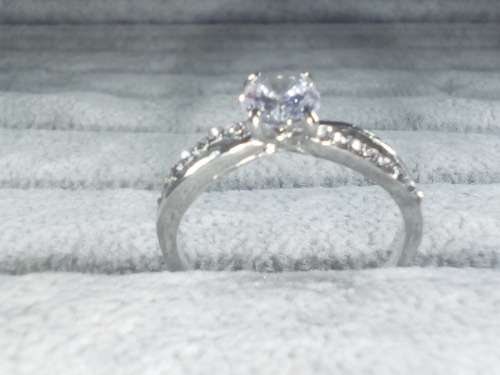 AMAZING! Infinity Ring With 1,25 Carat Hand Crafted Simulated Diamonds Size 8 US