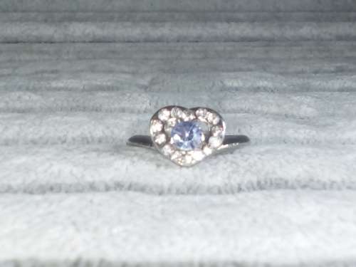 BEAUTIFUL! Hearts haped Ring With 1,75 Carat Simulated White & Aquamarine Size 7 US