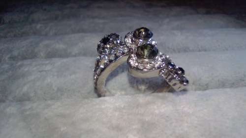 AMAZING! 1,75 Carat Simulated French Lilac Diamonds Size 8 US