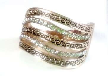 BEAUTIFUL! Ring With 1,25 Carat Simulated Diamonds Size 9 US