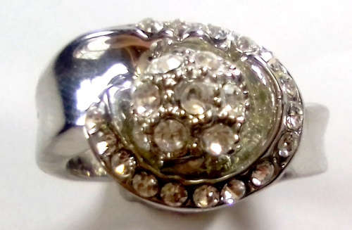 AMAZING! 1,75 Carat Simulated White Diamonds Size 8 US/P