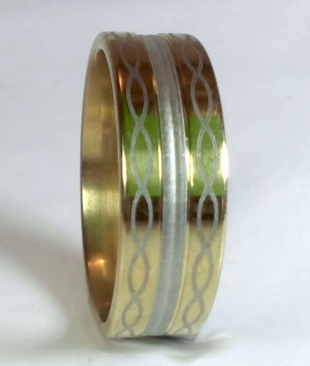 AWESOME! ! 8 mm Gold & Silver 100% Titanium Ring **R 799**  Size 12 US / X / 22