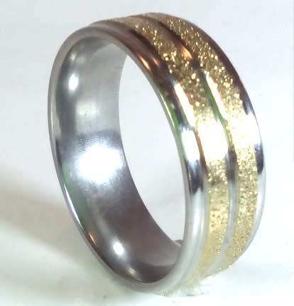 AWESOME! ! 8 mm Gold & Silver 100% Titanium Ring Size 12 US