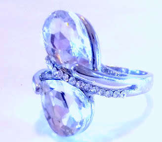STUNNING! Ring With 2 2.00 Carrot  Simulated Diamonds Size 10 US / T / 20