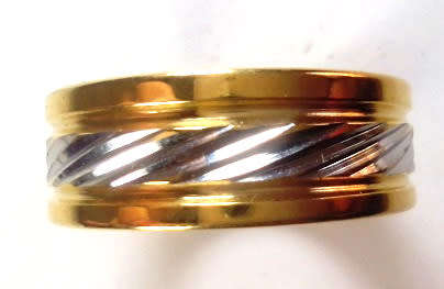 AWESOME! ! 100% Titanium Ring 8 mm Silver & Gold Size 9 US/R
