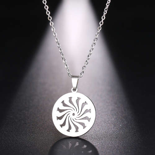 Titanium "Lucky Fan" Necklace 45 cm **R 499** (SILVER)