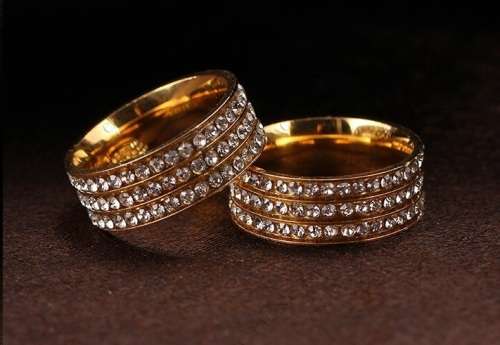 Titanium Ring 8 mm With Simulated Diamonds *R 1099* Size 8 US (GOLD)