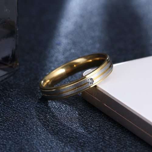 Titanium Two Tone Ring With Simulated Diamond Size 7; 8 US *R 599* (SILVER)