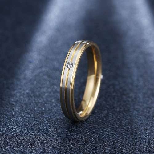 Titanium Two Tone Ring With Simulated Diamond Size 7; 8 US *R 599* (SILVER)