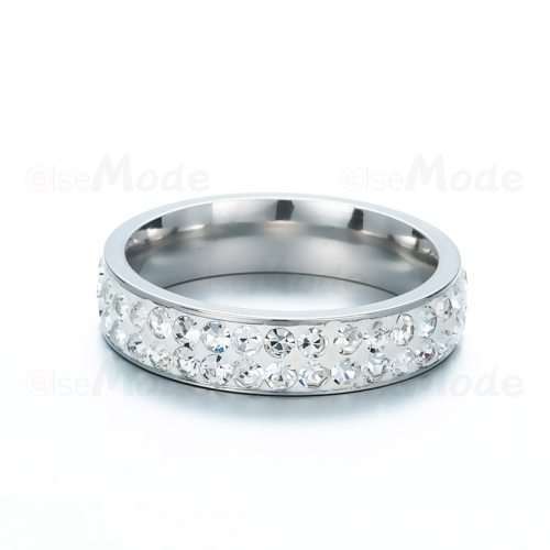 RETAIL PRICE: R1 999 Titanium (NEVER FADE) Ring With Simulated Diamonds Size 10 US (SILVER ONLY)
