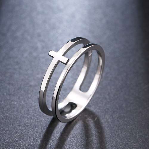 RETAIL PRICE: R 899 Titanium Cross Ring Size 8; 9 US(SILVER)