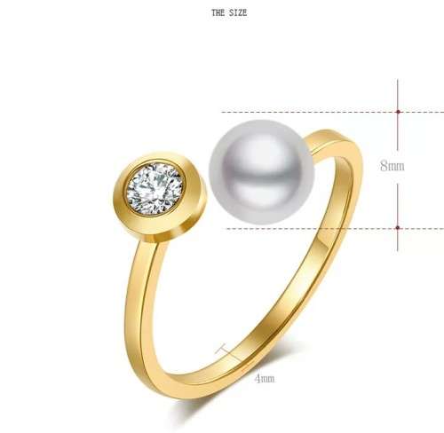 Retail Price: R 999 Titanium Princess Cut Ring With Simulated Diamond Size 9 US (GOLD ONLY)