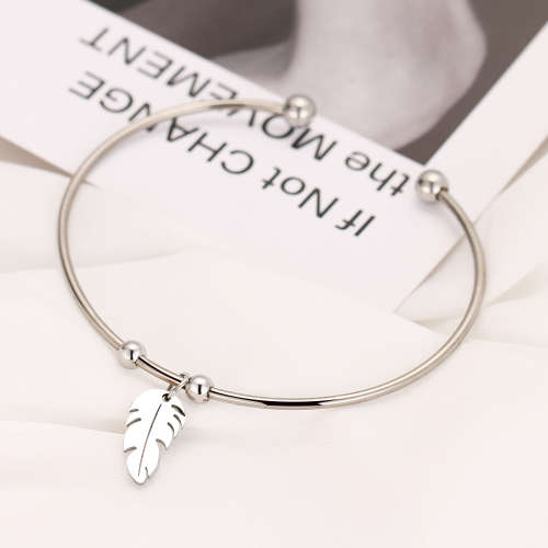 RETAIL PRICE: R 999 Titanium Whimsical Feather Bracelet (SILVER)