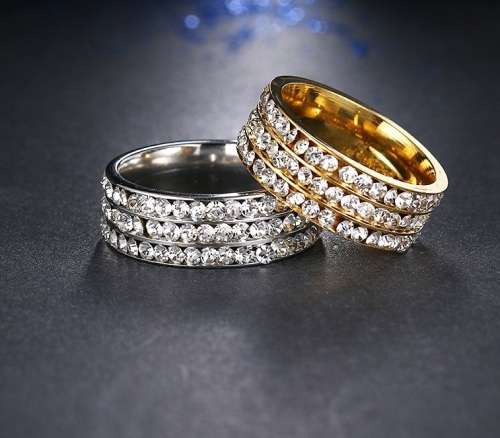 RETAIL PRICE:R2 499 (NEVER FADE) Titanium Ring 8 mm Size 11 US (GOLD ONLY)