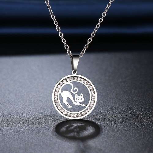 RETAIL PRICE:R1 099 (NEVER FADE) Titanium "Cat" Necklace With Simulated Diamonds 45 cm (SILVER)