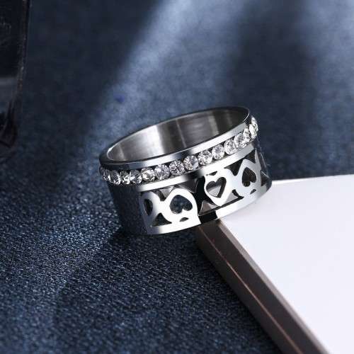 Retail Price R 1 699 Titanium Ring With Simulated Diamonds Size 10 US (GOLD ONLY)