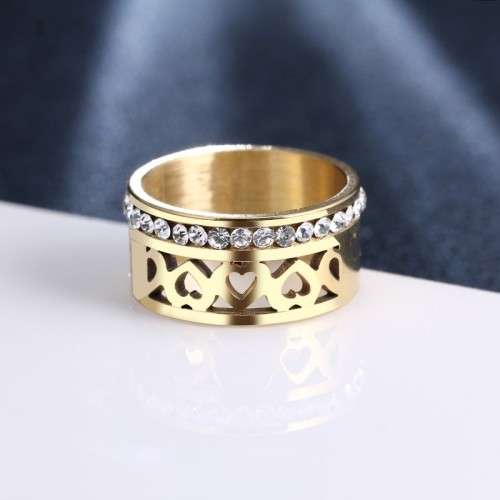 Retail Price R 1 699 Titanium Ring With Simulated Diamonds Size 10 US (GOLD ONLY)