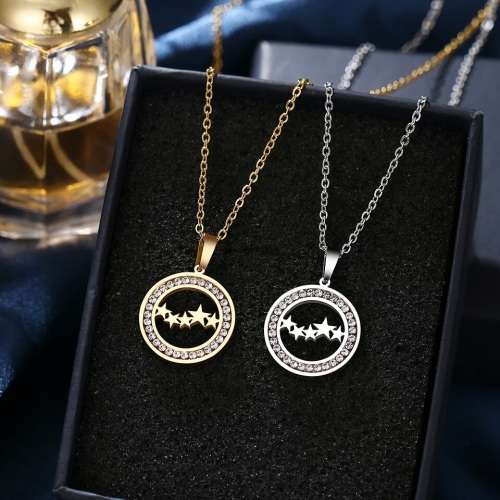 RETAIL PRICE: R 1099 (NEVER FADE) Titanium  "Stars" Necklace 45 cm  (SILVER ONLY)