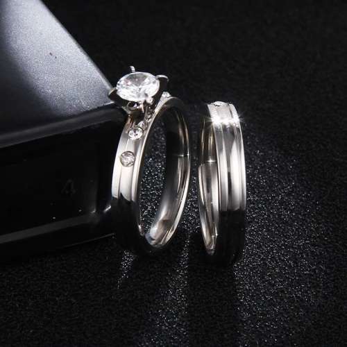 Retail Price: R 2 999 (NEVER FADE) Titanium Ring Set With Swarovski Crystals Size 10US (SILVER ONLY)