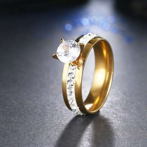 Retail Price: R 2 999 Titanium (NEVER FADE) Ring With Simulated Diamonds Size 9 US (GOLD ONLY)
