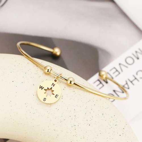 RETAIL PRICE: R 1299 Adjustable Titanium "Nautical" Charm Bangle (SILVER ONLY)