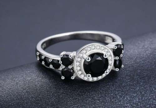 *1.25 CT 925 STERLING SILVER BLACK SPINEL HALO RING*