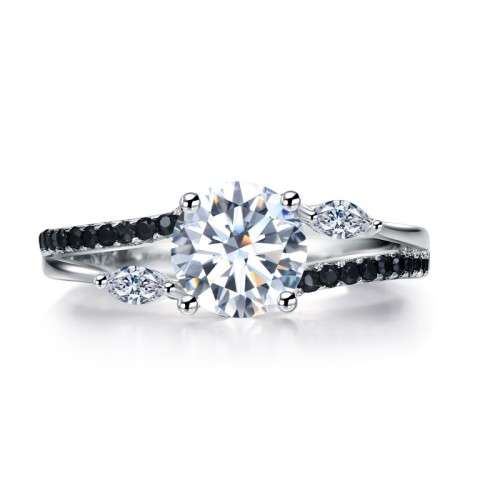 *SOLID 925 STERLING SILVER 1.3 CT SPLIT SHANK RING *