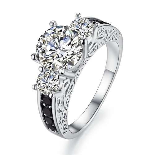 *SOLID 925 STERLING SILVER 2 CT THREE STONE RING*