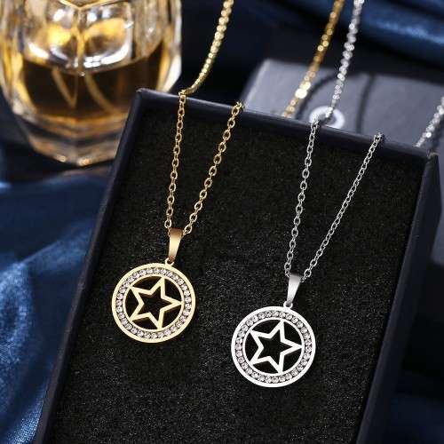 TITANIUM (NEVER FADE) STAR PENDANT Necklace with Simulated Diamonds 45 cm  (SILVER ONLY)
