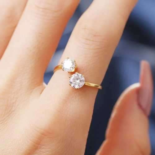 Retail Price R1199 TITANIUM (NEVER FADE) GOLD Simulating Diamond Ring Size 8 US