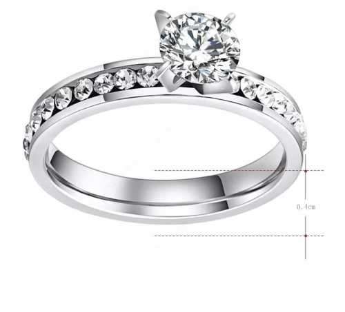 TITANIUM (NEVER FADE)  Ring with Simulated Diamonds SIZE 6 US (SILVER ONLY)