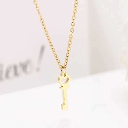TITANIUM (NEVER FADE) HEART KEY Necklace 45 cm (SILVER ONLY)